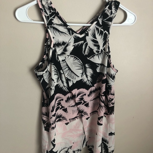 Split Back Tank! - Picture 2 of 3